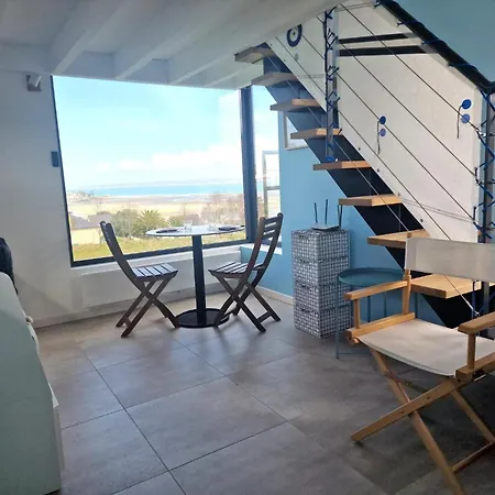 With Superb Sea View, Access 400 M * Locquirec