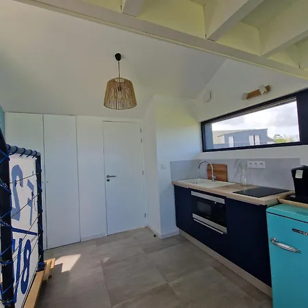 With Superb Sea View, Access 400 M * Locquirec